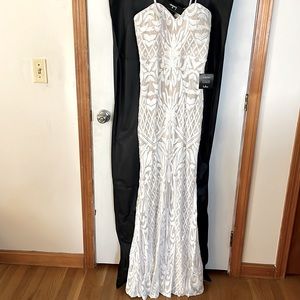 Nude/white sequin overlay Size large